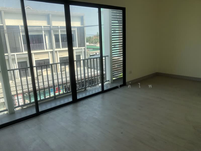 The Trop 2 Motorway-Ladkrabang, Bangkok, Prachapattana Road, Thab Yao, Lat Krabang, Bangkok, 3 Bedrooms, 230 sqm, Townhouse For Rent, by ณปภัช ธวงค์ไพ, 500135037 - DDproperty.com