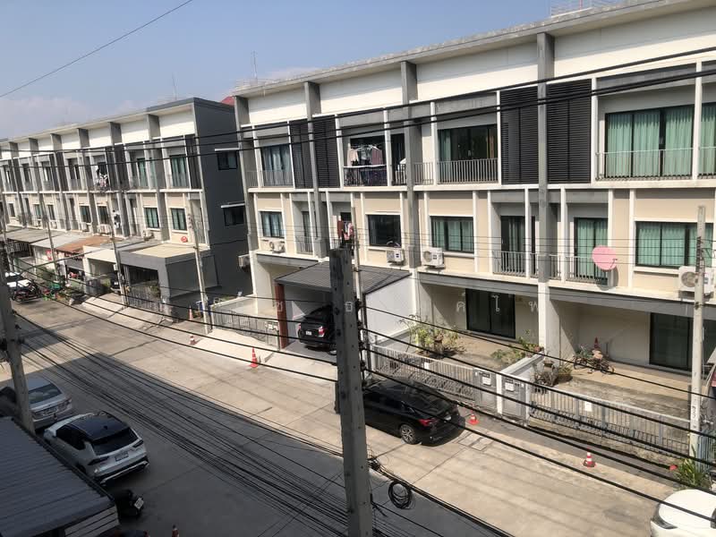 The Trop 2 Motorway-Ladkrabang, Bangkok, Prachapattana Road, Thab Yao, Lat Krabang, Bangkok, 3 Bedrooms, 230 sqm, Townhouse For Rent, by ณปภัช ธวงค์ไพ, 500135037 - DDproperty.com