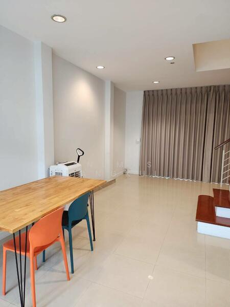 Baan Klang Muang Sathorn-Taksin 2, Bangkok, Kanlapaphruek Road, Bangko, Chom Thong, Bangkok, 3 Bedrooms, 180 sqm, Townhouse For Sale, by Anumas Hangkul, 500135121 - DDproperty.com