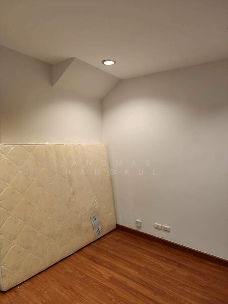 Baan Klang Muang Sathorn-Taksin 2, Bangkok, Kanlapaphruek Road, Bangko, Chom Thong, Bangkok, 3 Bedrooms, 180 sqm, Townhouse For Sale, by Anumas Hangkul, 500135121 - DDproperty.com