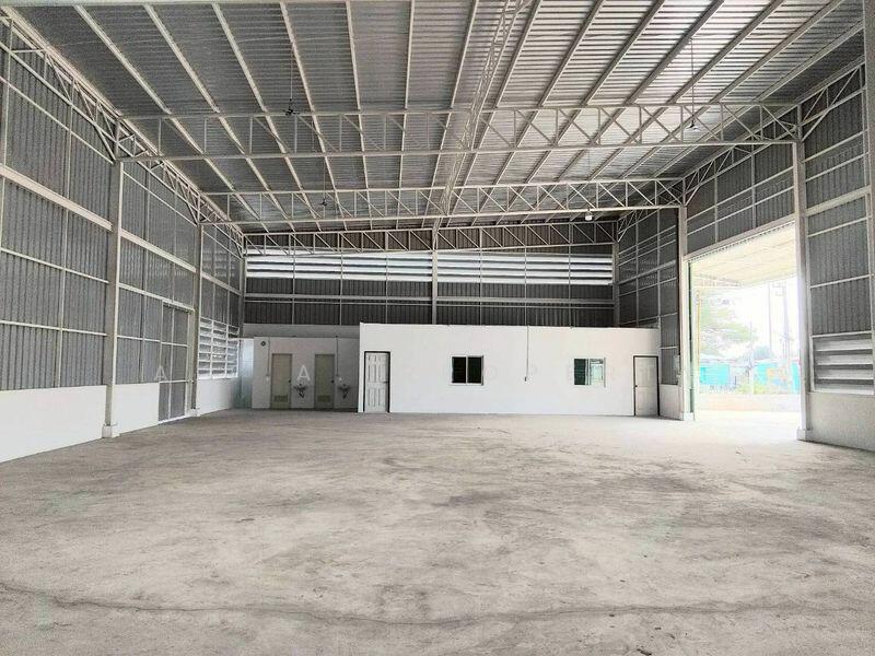 For Sale - โกดังสร้างใหม่ ชลบุรี นาป่า, Chon Buri (Pattaya)