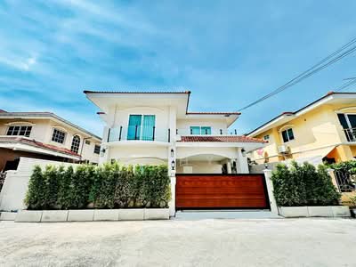 ขาย - สำหรับ ขาย บ้าน 4 ห้องนอน ที่ นาเกลือ, ชลบุรี