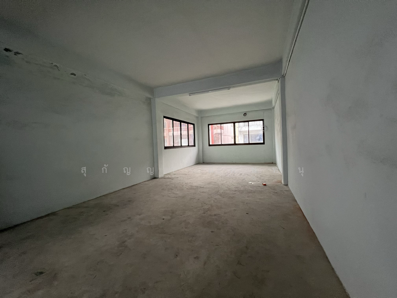 ตึกแถวหลังมุม ใกล้ถนนพระราม 2 | โครงการมั่งมีศรีสุข ปากซอยพันท้ายนรสิงห์, Samut Sakhon, พระราม 2, Phanthai Norasing, Muang Samut Sakhon, Samut Sakhon, , 336 sqm, Shophouse For Sale, by Sugunya Tantumnu, 500135274 - DDproperty.com