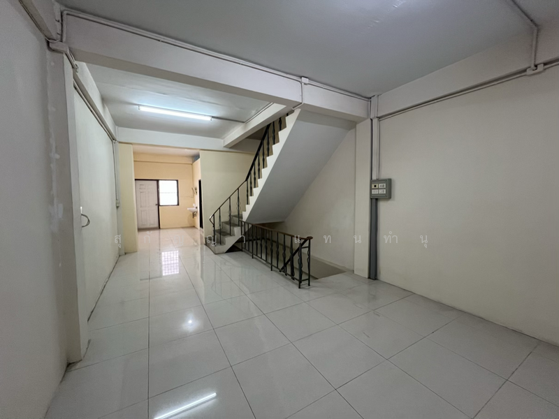 ตึกแถว/อาคารพาณิชย์ โครงการมั่งมีศรีสุข - ปากซอยพันท้ายนรสิงห์, สมุทรสาคร, พระราม 2, พันท้ายนรสิงห์, เมืองสมุทรสาคร, สมุทรสาคร, 336 ตร.ม., ตึกแถว-อาคารพาณิชย์ ขาย, โดย สุกัญญา แทนทำนุ, 500135336 - DDproperty.com