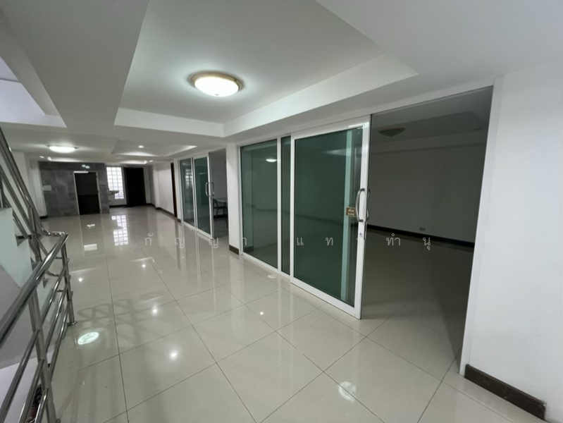 ตึกแถว/อาคารพาณิชย์ โครงการมั่งมีศรีสุข - ปากซอยพันท้ายนรสิงห์, สมุทรสาคร, พระราม 2, พันท้ายนรสิงห์, เมืองสมุทรสาคร, สมุทรสาคร, 784 ตร.ม., ตึกแถว-อาคารพาณิชย์ ขาย, โดย สุกัญญา แทนทำนุ, 500135505 - DDproperty.com