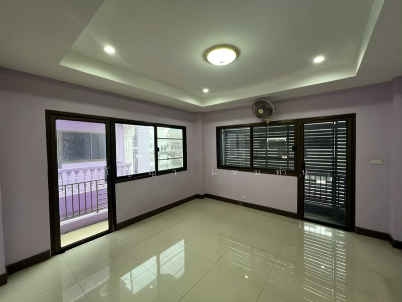 ตึกแถว/อาคารพาณิชย์ โครงการมั่งมีศรีสุข - ปากซอยพันท้ายนรสิงห์, Samut Sakhon, พระราม 2, Phanthai Norasing, Muang Samut Sakhon, Samut Sakhon, , 784 sqm, Shophouse For Sale, by Sugunya Tantumnu, 500135505 - DDproperty.com