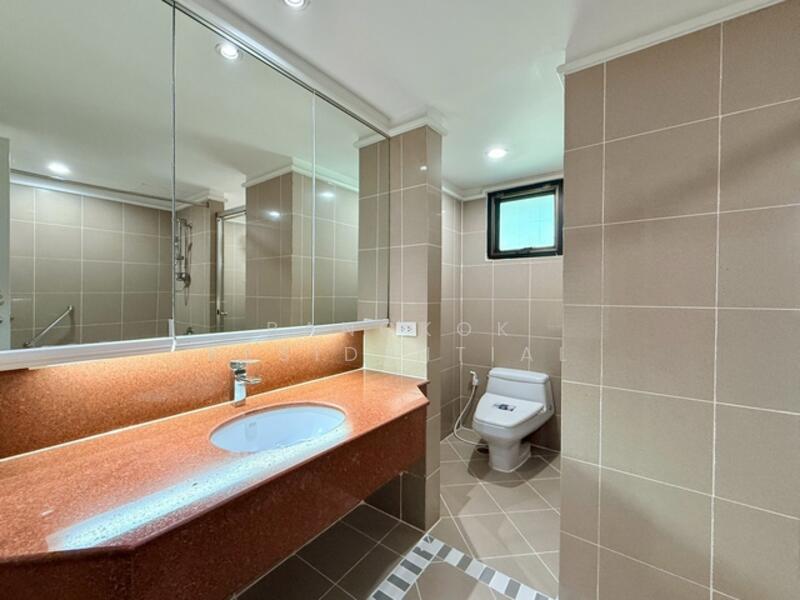 Insaf Tower, Bangkok, 26 Soi Sukhumvit 13, Bang Bon, Bang Bon, Bangkok, 3 Bedrooms, 234 sqm, Apartment For Rent, by Bangkok Residential, 500135544 - DDproperty.com