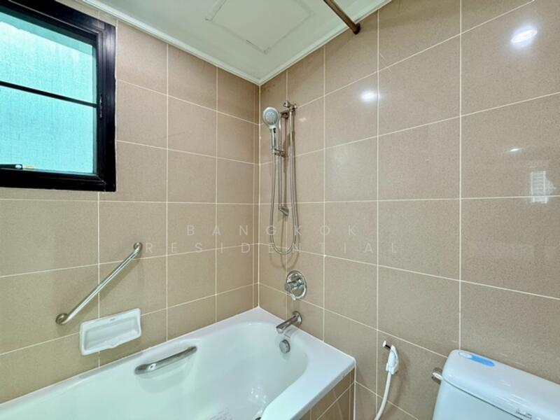 Insaf Tower, Bangkok, 26 Soi Sukhumvit 13, Bang Bon, Bang Bon, Bangkok, 3 Bedrooms, 234 sqm, Apartment For Rent, by Bangkok Residential, 500135544 - DDproperty.com