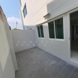 ขาย - ทาวน์เฮ้าส์ 3-ห้องนอน, กรุงเทพ