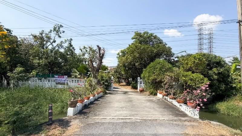 ขาย - ที่ดินเปล่า พร้อมสิ่งปลูกสร้าง 1 ไร่ ถนนเลียบคลองประปา ฝั่งแจ้งวัฒนะ ทำเลดี, นนทบุรี