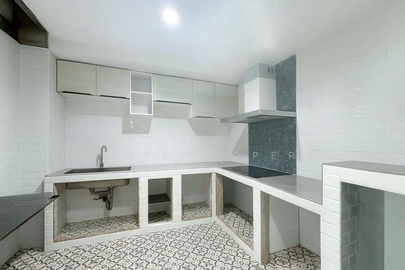 ขาย - 10S0112 This house for sale 3,290,000 baht 3 bedroom 2 bathroom at muang, ภูเก็ต