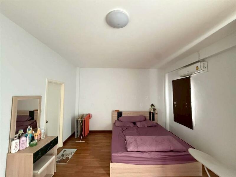 แกรนด์วิลล์ ปทุมธานี-สายใน (Grandville Pathumthani-Sainai), ปทุมธานี, บางหลวง, เมืองปทุมธานี, ปทุมธานี, 120 ตร.ม., ทาวน์เฮ้าส์ ขาย, โดย คุณ ปวีณรา กระแสร์ฉาย (วี), 500135932 - DDproperty.com