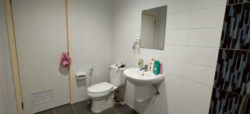 แกรนด์วิลล์ ปทุมธานี-สายใน (Grandville Pathumthani-Sainai), ปทุมธานี, บางหลวง, เมืองปทุมธานี, ปทุมธานี, 120 ตร.ม., ทาวน์เฮ้าส์ ขาย, โดย คุณ ปวีณรา กระแสร์ฉาย (วี), 500135932 - DDproperty.com