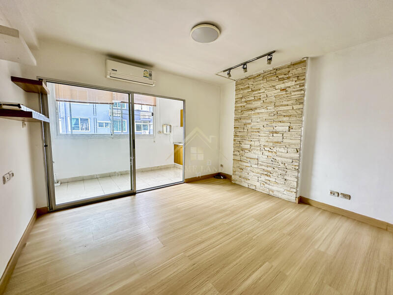 Supalai City Home Ratchada 10, Bangkok, Soi Ratchadaphisek 10, Ratchadaphisek Road, Huai Khwang, Huai Khwang, Bangkok, 2 Bedrooms, 61 sqm, Condo For Sale, by บริษัท เอชแอล แอสเซท จำกัด, 500135965 - DDproperty.com