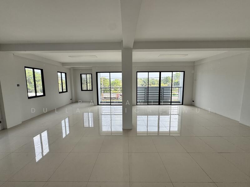 ให้เช่า - โกดัง, ออฟฟิศ ให้เช่า 828 ตร.ม. ลำผักชี, หนองจอก, กรุงเทพ (รหัส : JKP352), กรุงเทพ