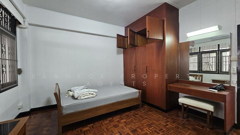 For Rent - White Mansion, Bangkok