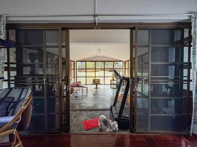 ขาย - บ้าน 2-ห้องนอน, ชลบุรี