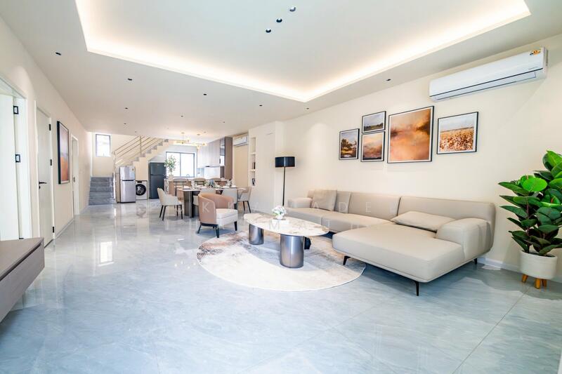 Private House for Sale in Pattaya City Center, Chon Buri (Pattaya), Nong Pru, Bang Lamung (Pattaya), Chon Buri (Pattaya), 6 Bedrooms, 300 sqm, Single Detached House For Sale, by Pukkawadee Thapmathi, 500136258 - DDproperty.com