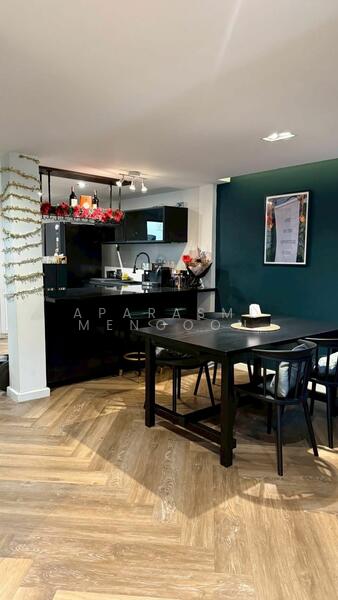 For Sale - 4-BR Townhouse, Bangkok