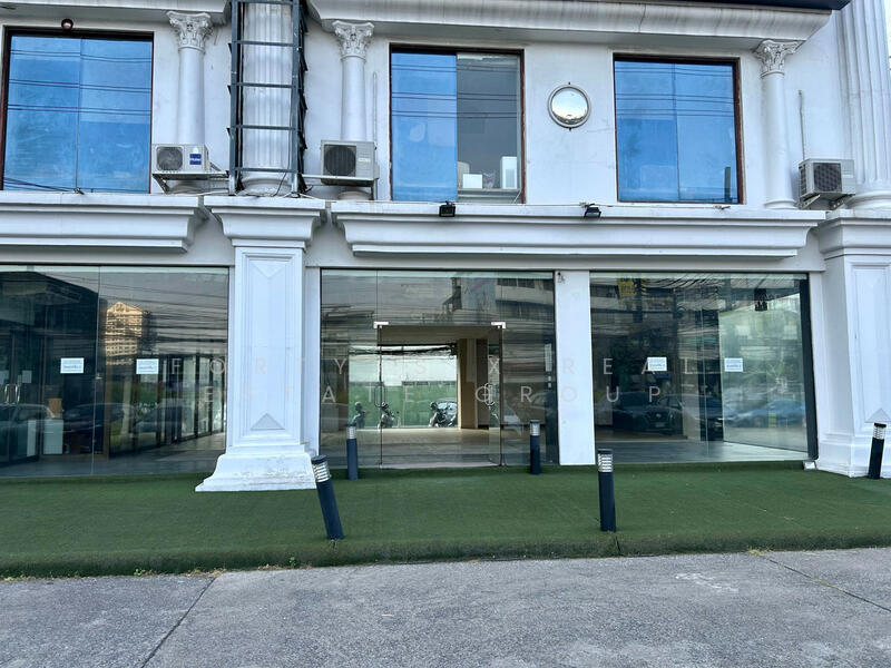 For Rent - ให้เช่าโชว์รูม, Bangkok