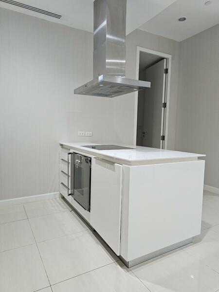 185 Rajadamri, Bangkok, 185 Rajadamri Road, Lumphini, Pathum Wan, Bangkok, 2 Bedrooms, 108 sqm, Condo For Sale, by Saranrat Pongklang, 500136886 - DDproperty.com