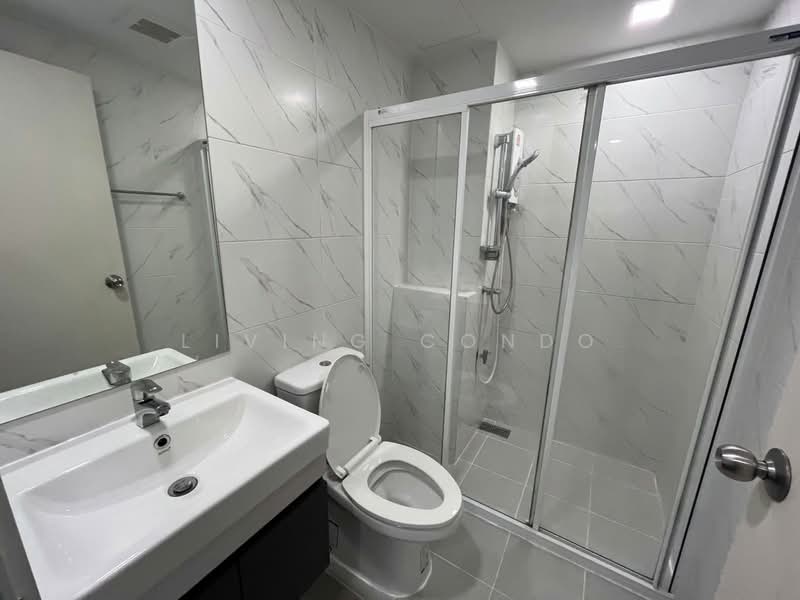 Atmoz Ratchada-Huaikwang, Bangkok, Saha Kan Pramun Alley, Wang Thonglang, Bangkok, 1 Bedroom, 30 sqm, Condo For Rent, by Living Condo, 500136904 - DDproperty.com