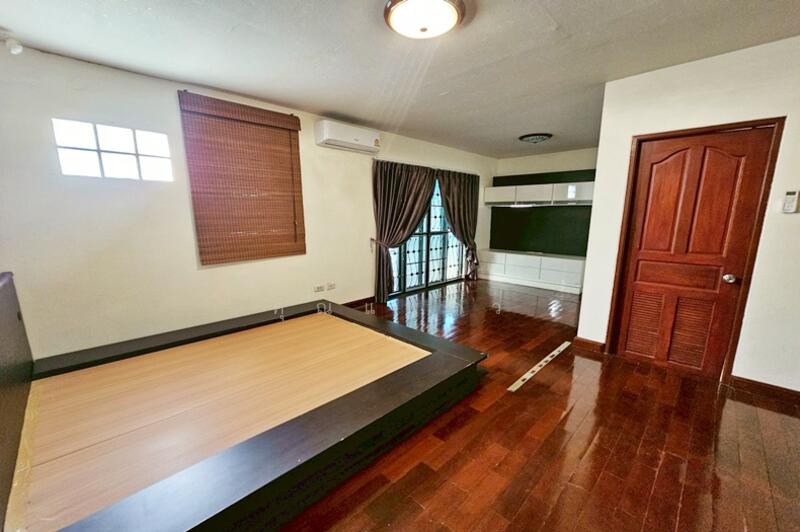 เอกสิน 2 นาคนิวาส 48, Bangkok, Lat Phrao, Lat Phrao, Bangkok, 4 Bedrooms, 250 sqm, Single Detached House For Sale, by คุณแพรว, 500136932 - DDproperty.com