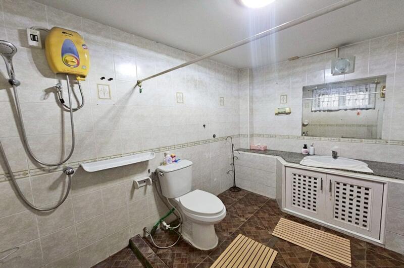 เอกสิน 2 นาคนิวาส 48, Bangkok, Lat Phrao, Lat Phrao, Bangkok, 4 Bedrooms, 250 sqm, Single Detached House For Sale, by คุณแพรว, 500136932 - DDproperty.com