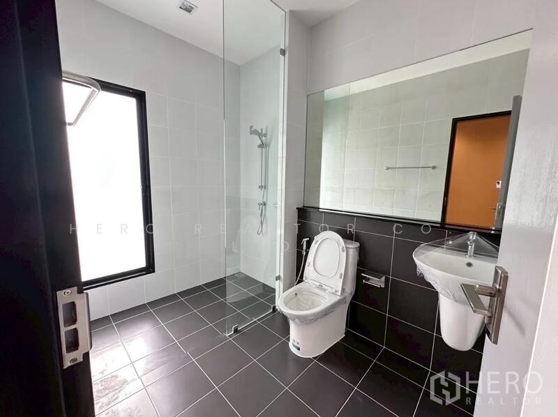 For rent Home Office 236sqm in Lat Phrao, Lat Phrao, Bangkok hre00196, Bangkok, Lat Phrao, Lat Phrao, Bangkok, , 236 sqm, Office Space For Rent, by Hero Realtor Co., Ltd., 500136967 - DDproperty.com