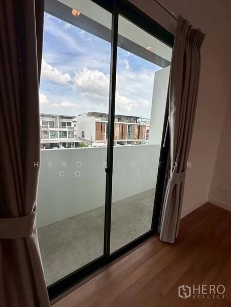 For rent Home Office 236sqm in Lat Phrao, Lat Phrao, Bangkok hre00196, Bangkok, Lat Phrao, Lat Phrao, Bangkok, , 236 sqm, Office Space For Rent, by Hero Realtor Co., Ltd., 500136967 - DDproperty.com