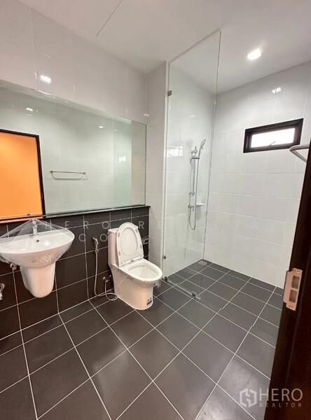 For rent Home Office 236sqm in Lat Phrao, Lat Phrao, Bangkok hre00196, Bangkok, Lat Phrao, Lat Phrao, Bangkok, , 236 sqm, Office Space For Rent, by Hero Realtor Co., Ltd., 500136967 - DDproperty.com