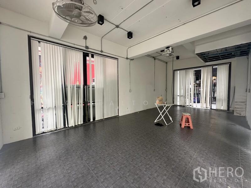 ให้เช่าโฮมออฟฟิศ วังใหม่ ปทุมวัน กรุงเทพฯ ใกล้ BTS สนามกีฬาแห่งชาติ hre00197, กรุงเทพ, วังใหม่, ปทุมวัน, กรุงเทพ, 249 ตร.ม., สำนักงาน ให้เช่า, โดย Hero Realtor Co., Ltd., 500136992 - DDproperty.com