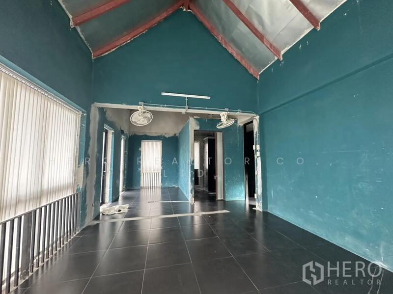 For Rent Home Office 249sqm in Wang Mai, Pathum Wan, Bangkok BTS National Stadium hre00197, Bangkok, Wang Mai, Pathum Wan, Bangkok, , 249 sqm, Office Space For Rent, by Hero Realtor Co., Ltd., 500136992 - DDproperty.com