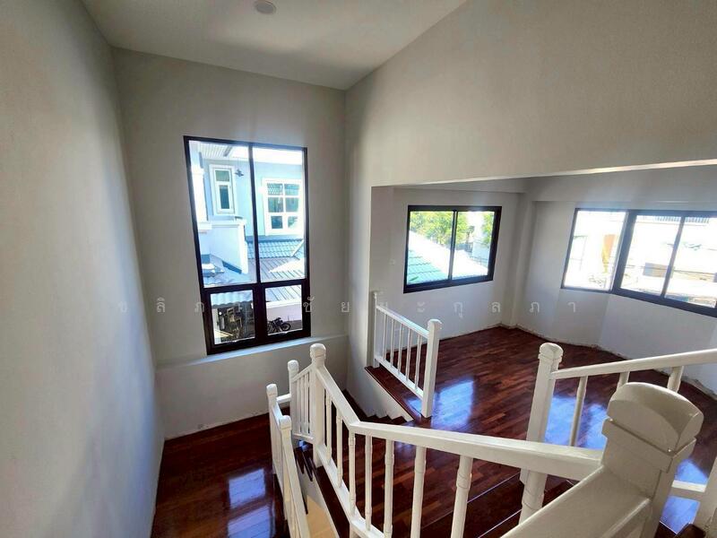 ขาย - Thanasiri Rattanathibet : ธนาสิริ รัตนาธิเบศร์, นนทบุรี