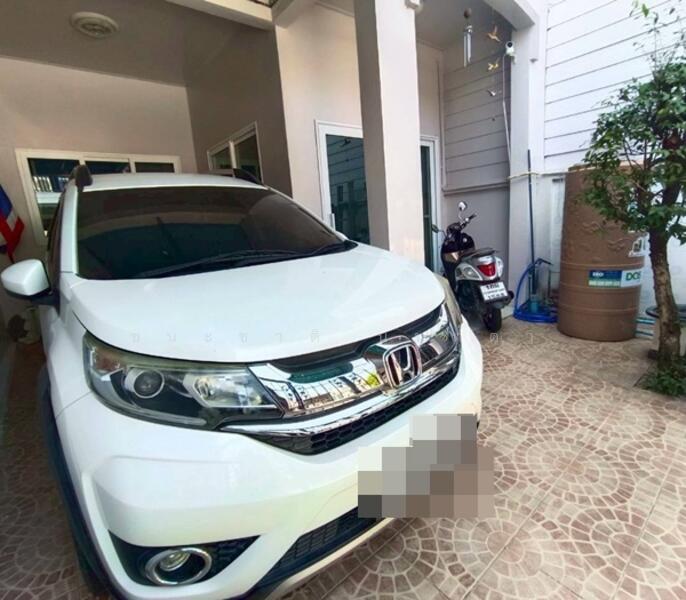 ขาย - เบญจพฤกษ์, ปทุมธานี