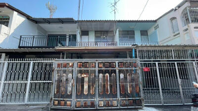 ขาย - ทาวน์เฮ้าส์ ซอยจรัญสนิทวงศ์ 25 ทำเลดี อยู่ต้นซอย ติดถนนจรัญสนิทวงศ์, กรุงเทพ