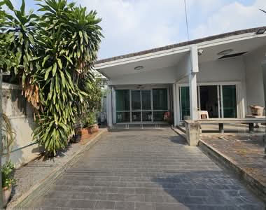 ขาย - ที่ดินพร้อมบ้านเดี่ยว 1 ชั้น, กรุงเทพ