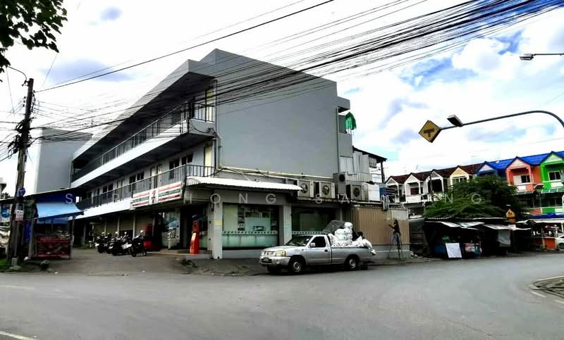 ให้เช่า - พื้นที่ร้านค้า ร้านอาหาร ห้องพัก ภายในอาคารอุดมโชค ซอยนวมินทร์ 74 แยก 1 เขตบึงกุ่ม, กรุงเทพ