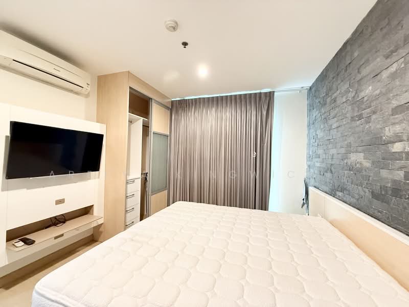 Rhythm Ratchada, Bangkok, 558 Ratchadaphisek Road, Samsen Nok, Huai Khwang, Bangkok, 1 Bedroom, 46 sqm, Condo For Rent, by Areeya Kingwichit, 500138022 - DDproperty.com