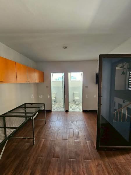 For Rent - Warehouse for Rent, 900 sq.m., Lat Krabang (SPSAD3798), Bangkok