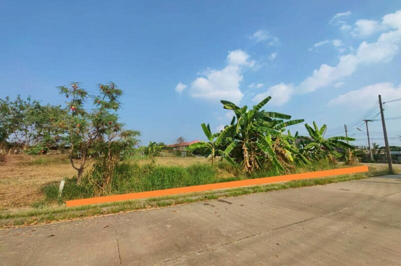 For Sale - ที่ดินเปล่า เนื้อที่ 112 ตร.ว. หมู่บ้านเดอะลากูล 1-2, Pathum Thani