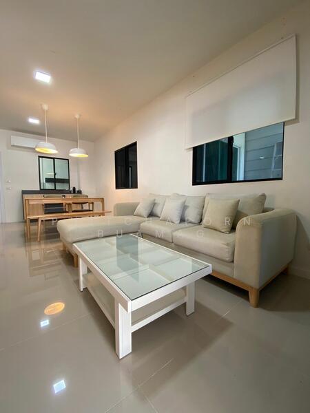 ให้เช่า - ทาวน์เฮ้าส์ 4-ห้องนอน, กรุงเทพ