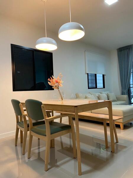 ให้เช่า - ทาวน์เฮ้าส์ 4-ห้องนอน, กรุงเทพ