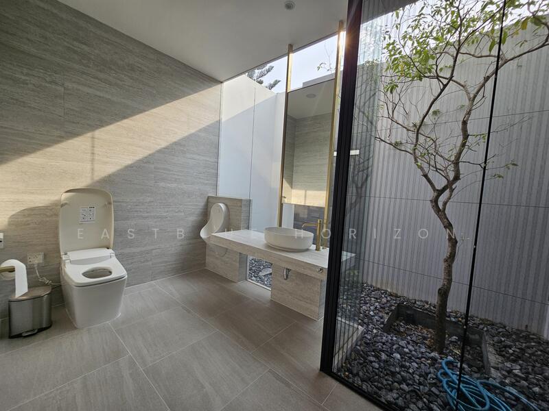 Nantawan Rama 9 - New Krungthepkreetha, Bangkok, Saphan Sung, Saphan Sung, Bangkok, 5 Bedrooms, 650 sqm, Single Detached House For Sale, by Eastblue Horizon, 500138275 - DDproperty.com