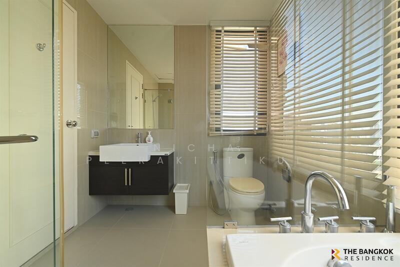 For Rent - Villa Asoke, Bangkok