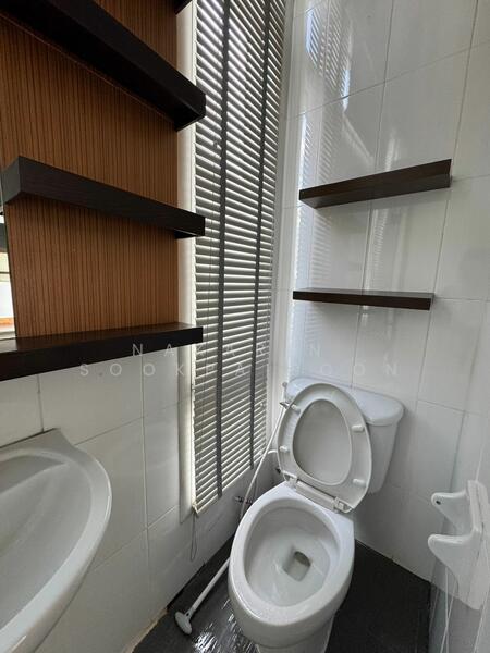 The Height, Bangkok, Soi Sukhumvit 55, Khlong Tan Nua, Watthana, Bangkok, 2 Bedrooms, 137 sqm, Condo For Rent, by Nakarin  Sookpaiboon, 500138432 - DDproperty.com