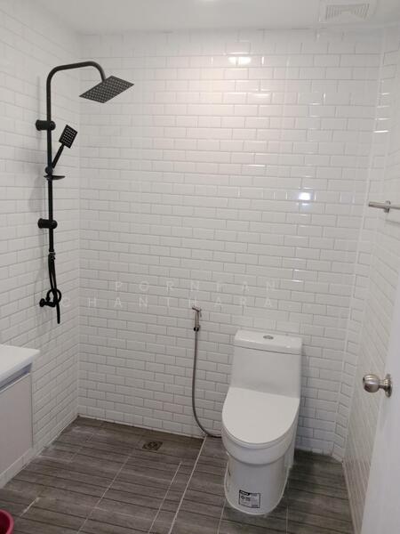 ขาย - ทาวน์เฮ้าส์ 2-ห้องนอน, กรุงเทพ