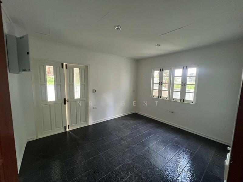 For Rent - 2-story House Soi Nonthaburi 52, Nonthaburi