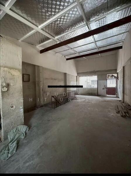 For Rent - ให้เช่าทาวน์เฮาส์(2 ชั้น) - ใกล้Big C Extra Rama 4, Bangkok