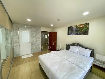 ขาย - Floraville Condominium : ฟลอร่าวิลล์ คอนโดมิเนียม, กรุงเทพ